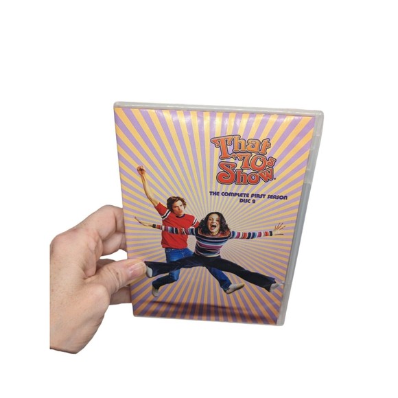 That '70s Show: Complete Season One (DVD Disc 2); Season Three (DVD Disc 2) EUC - Picture 5 of 10